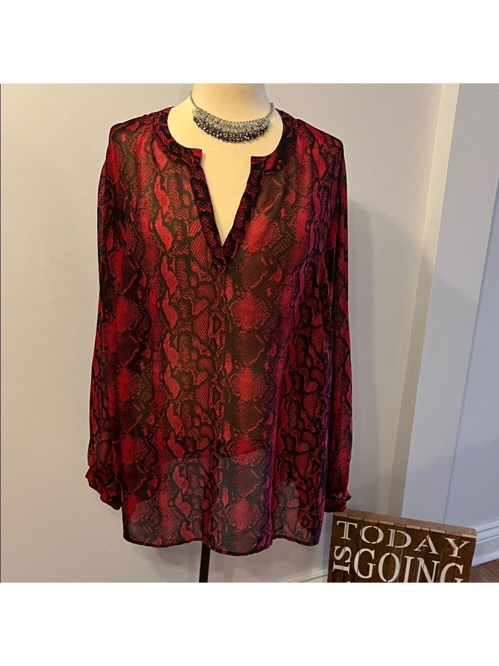 😍SHOW SPECIAL George Red Snake Print Long Sleeve Sheer Blouse 3X - Picture 2 of 8
